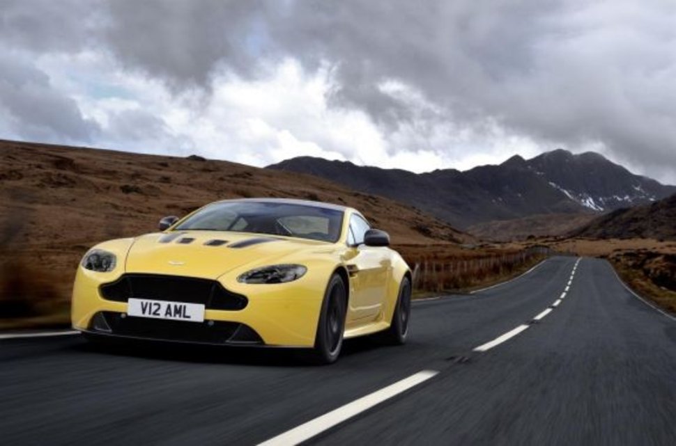aston martin V12 vantage s aston martin vantage s