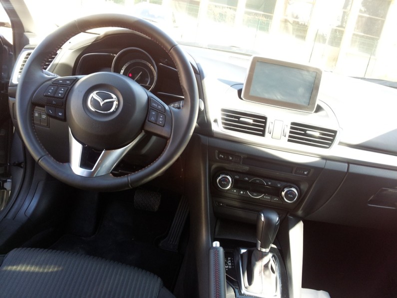 Mazda 3 2.2 SkyActiv-D (10)