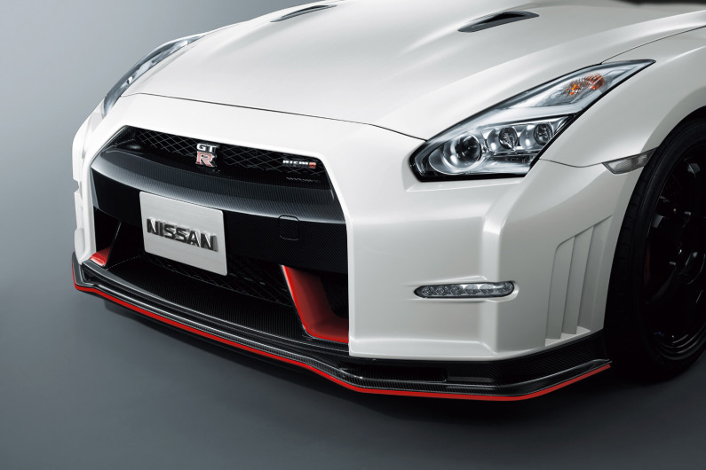 Nissan GT-­R 2015 NISMO Version