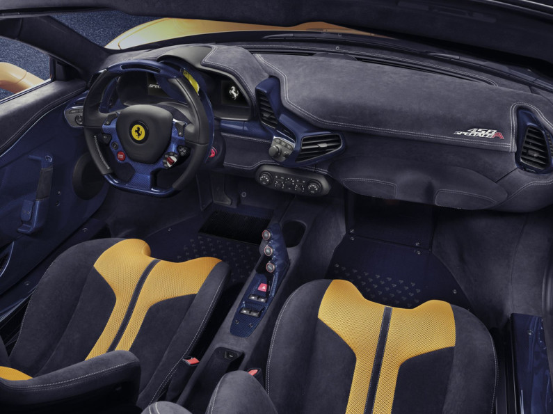 Ferrari 458 Speciale A intérieur