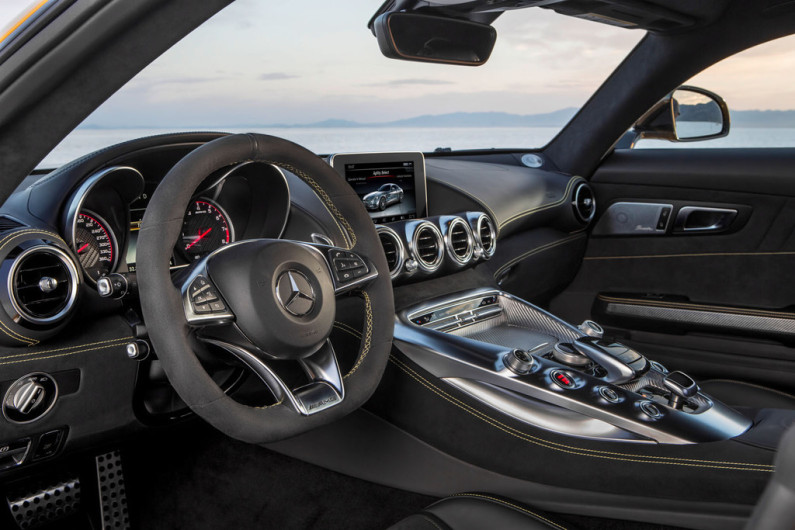 intérieur Mercedes AMG GT