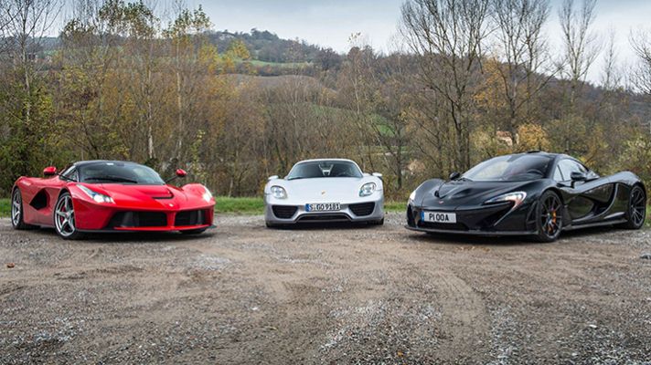 LaFerrari vs McLaren P1 vs Porsche 918 LaFerrari vs McLaren P1 vs Porsche 918