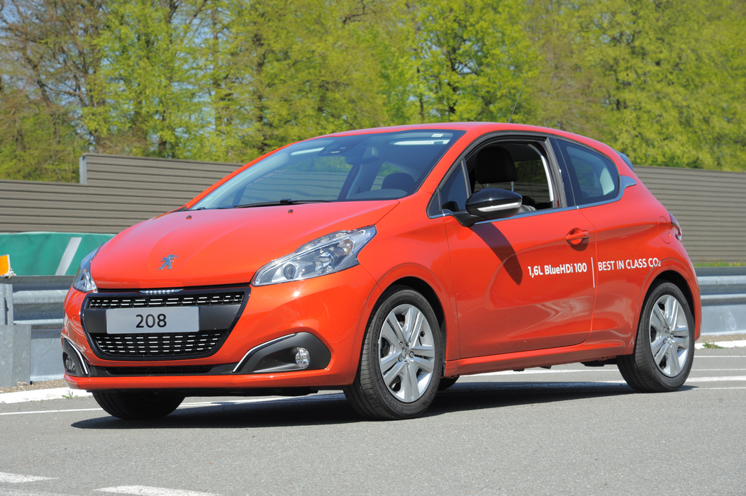 Peugeot 208 BlueHDI Peugeot 208 record de consommation
