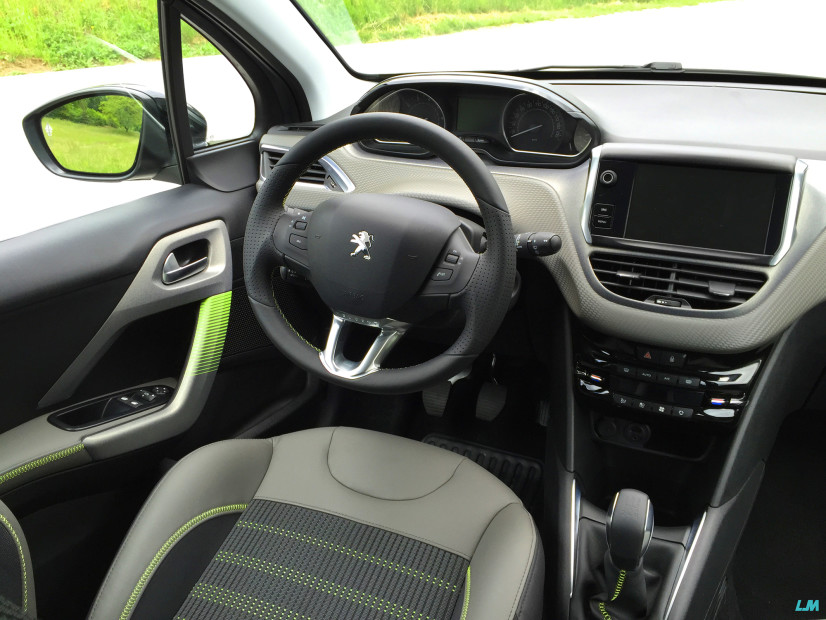 Vue intérieur de la nouvelle Peugeot 208