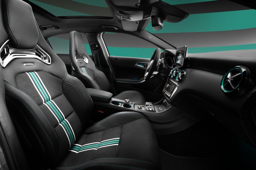 a45_amg_petronas_world_championship_edition_interieur