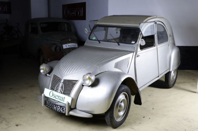 Une 2CV à 75600 euros Une 2CV à 75600 euros